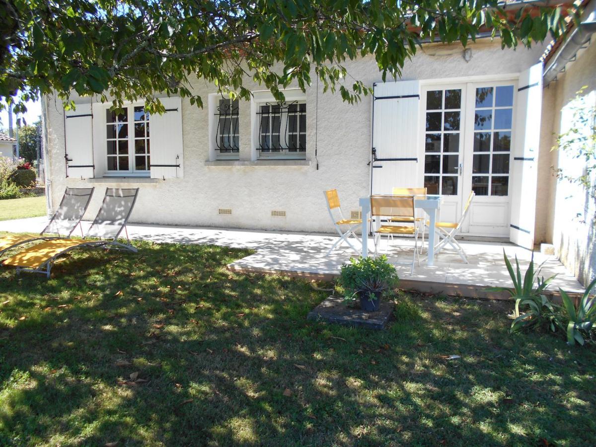 Gite Le Penten Villereal Bagian luar foto
